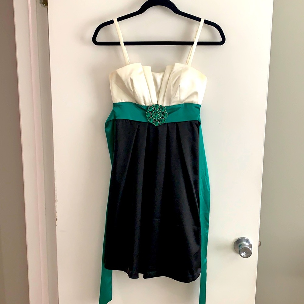 Color Block Homecoming/Prom Dress with Jewel Belt